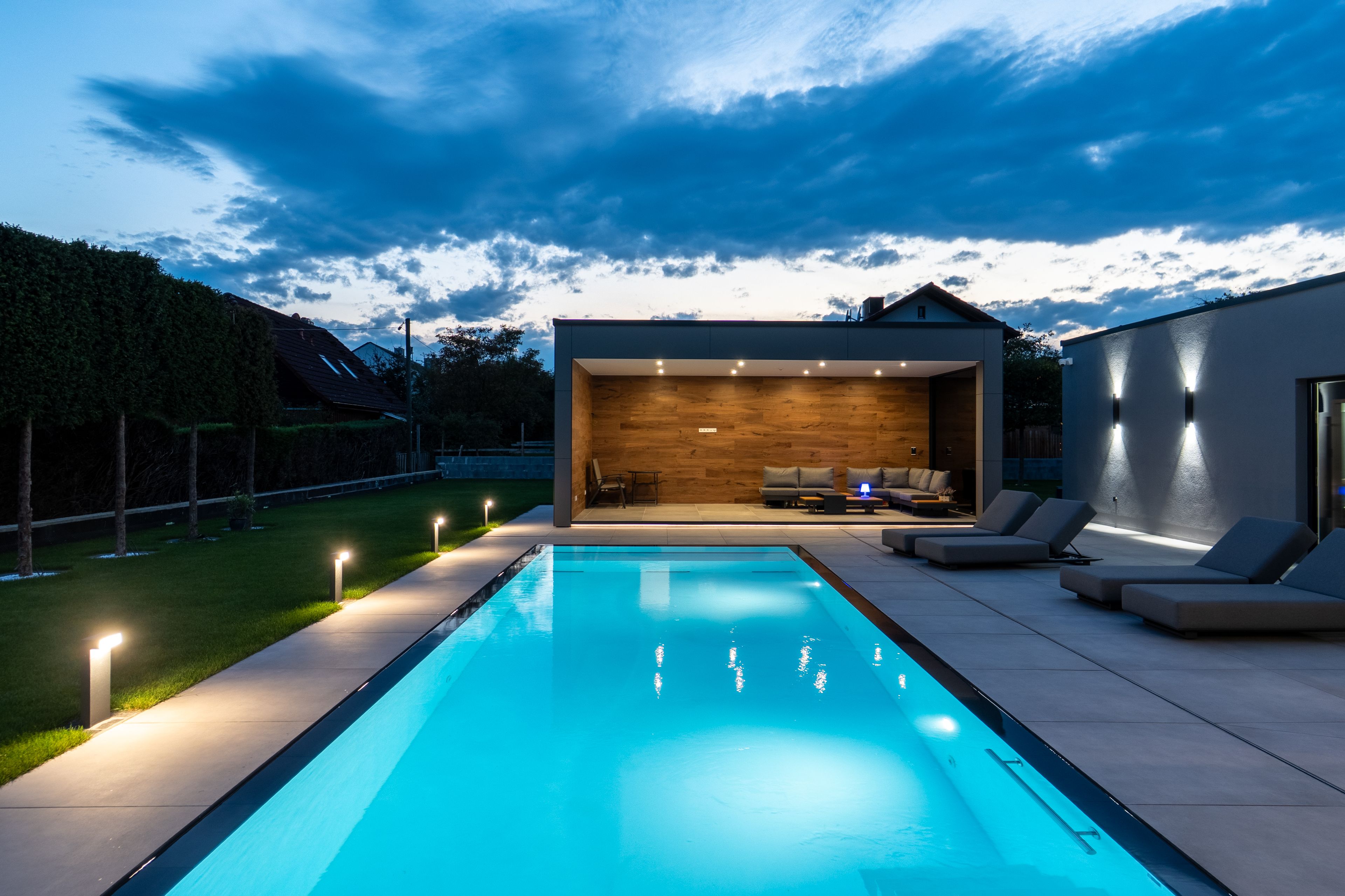 Central Plast & Central Pool — 01