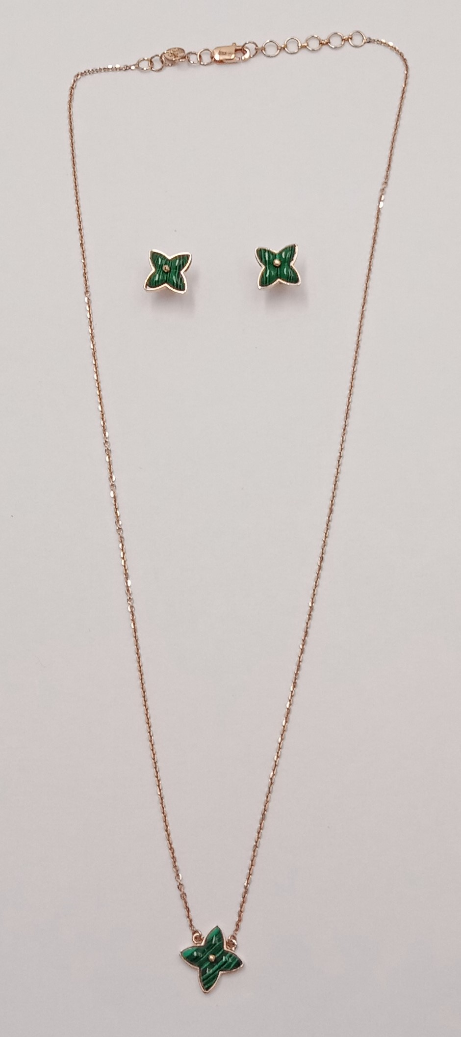 Pendant Set 