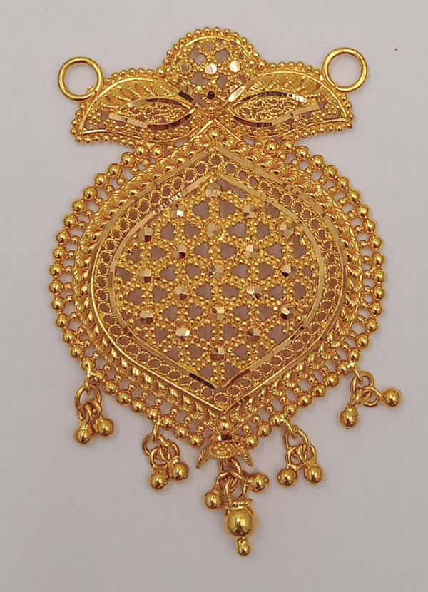 Gold pendant
