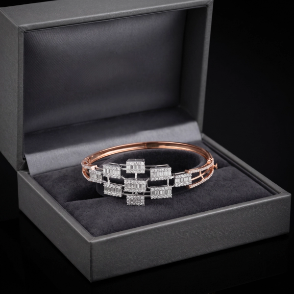 Gold D Bracelet