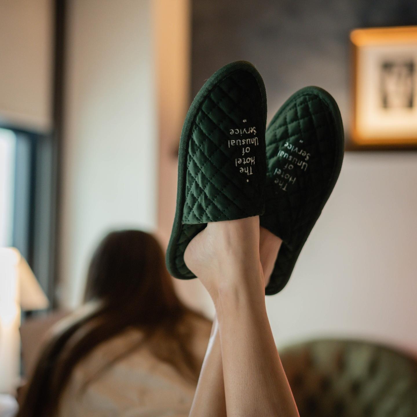 Custom Hotel Figueroa guest slippers featuring a line drawn from an original advertisement for the historic Downtown Los Angeles hotel. Love & War developed the brand strategy, visual identity and guest experience materials for Hotel Figueroa, using archival advertising, historic graphics and original hotel ephemera to create contemporary branded amenities that connect the guest experience to the property’s nearly century-long Los Angeles history.