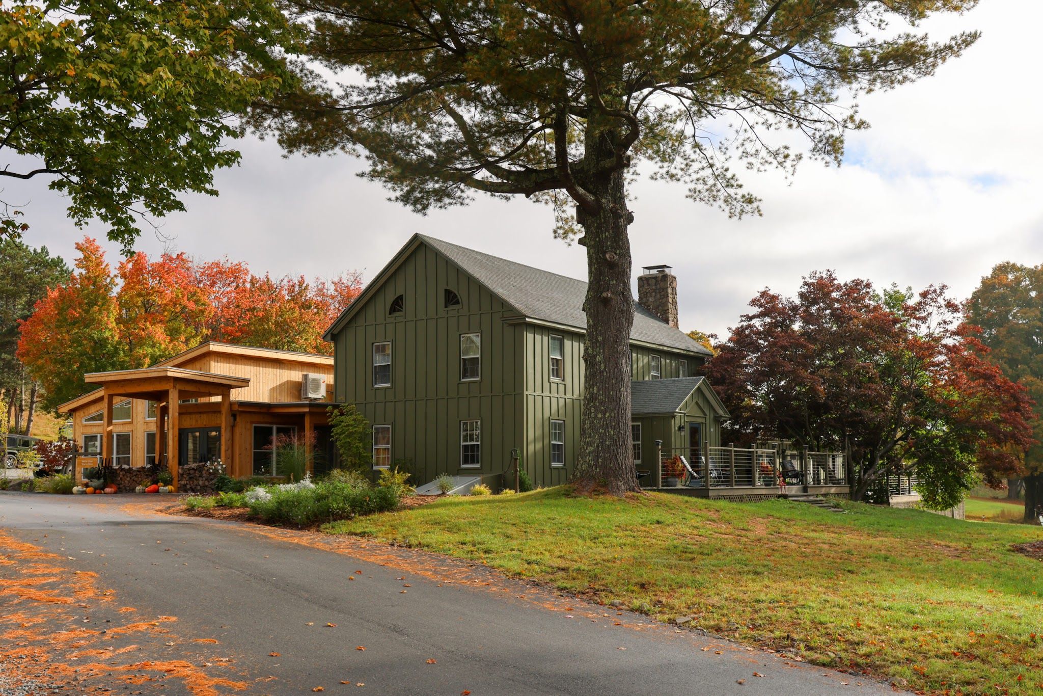 Arrival at Hemlock Neversink, a Catskills wellness retreat with brand and experience design by Love & War.