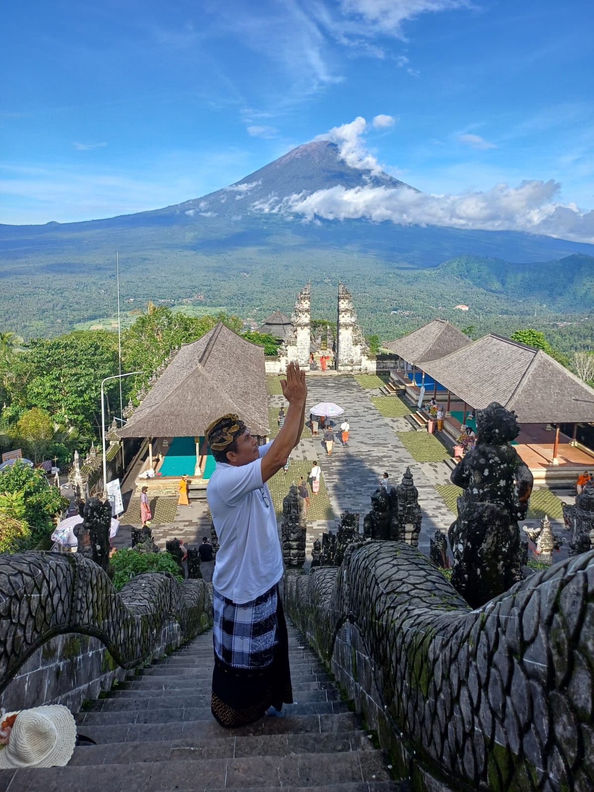 Gate of Heaven — Lempuyang photo 5