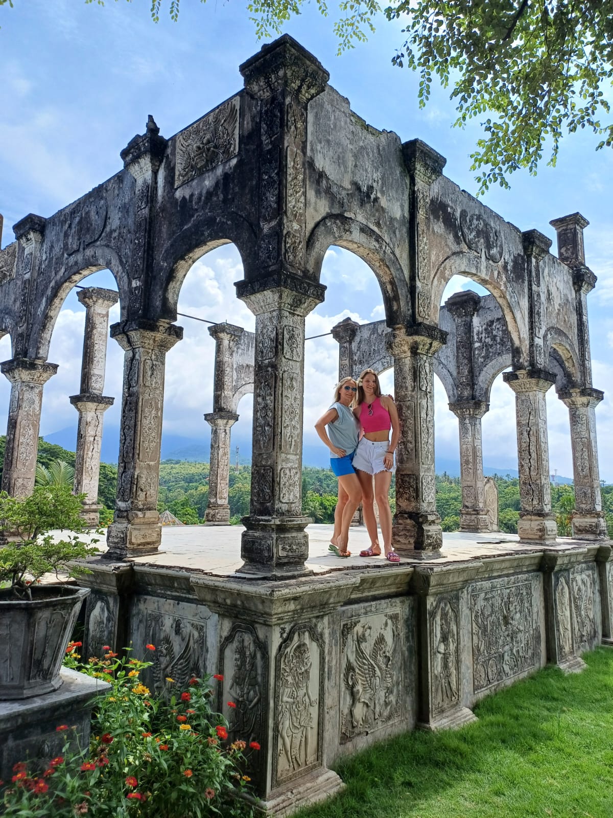 Gate of Heaven — Lempuyang photo 3