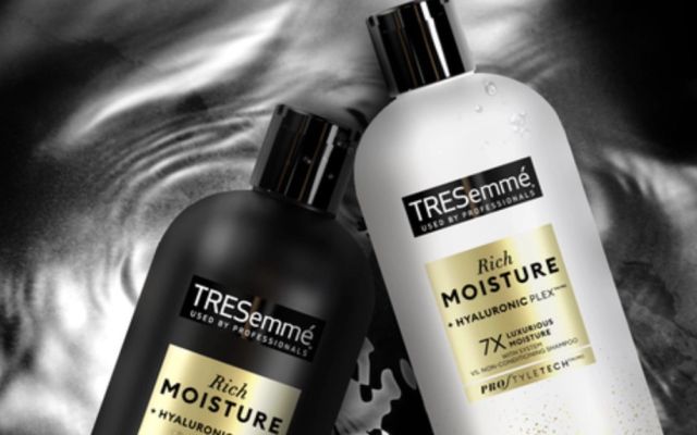 How to Strengthen and Protect Damaged Hair with TRESemmé One Step Repair 5-in-1 Repairing Cream