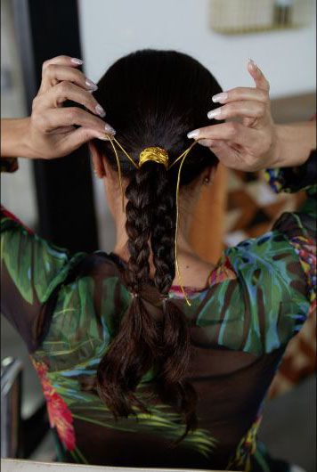 Golden Braid Hairstyle for Your Next Vacation