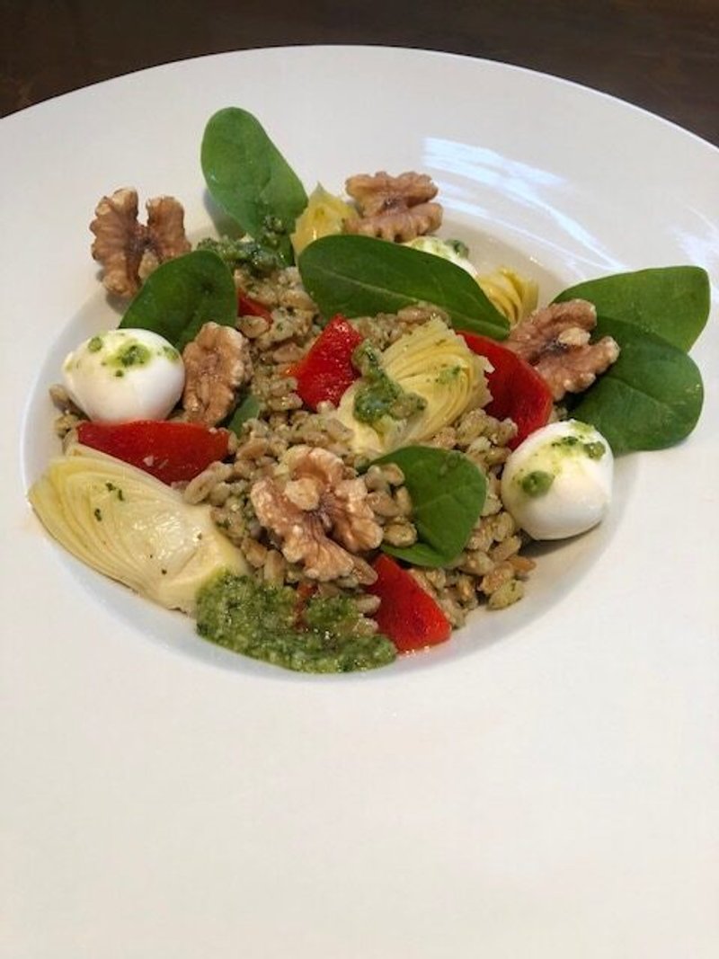 Farro Bowl with Artichokes, Red Pepper, and Spinach