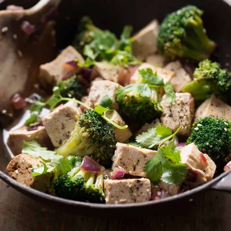 Broccoli and Tofu Stir-fry