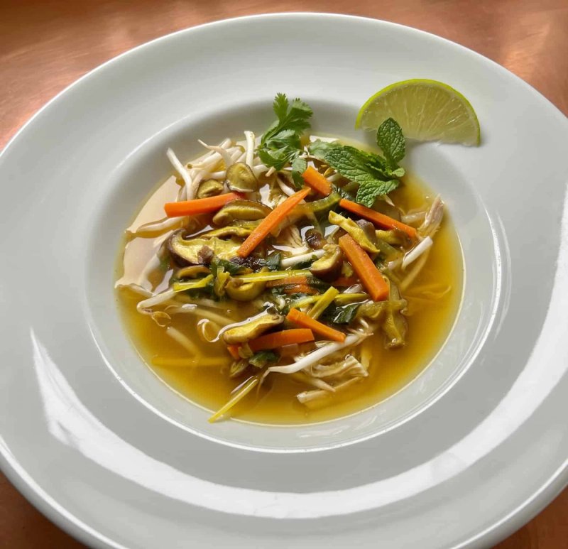MM-Green Kaffir Lime Curry Soup