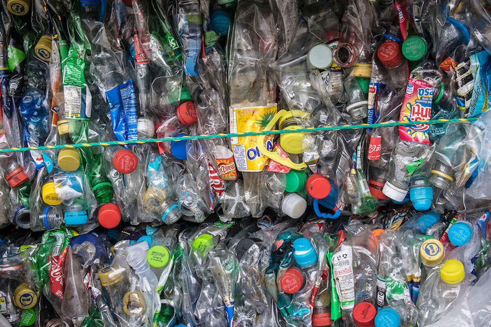 La lenta lucha de Ecuador contra los plásticos de un solo uso