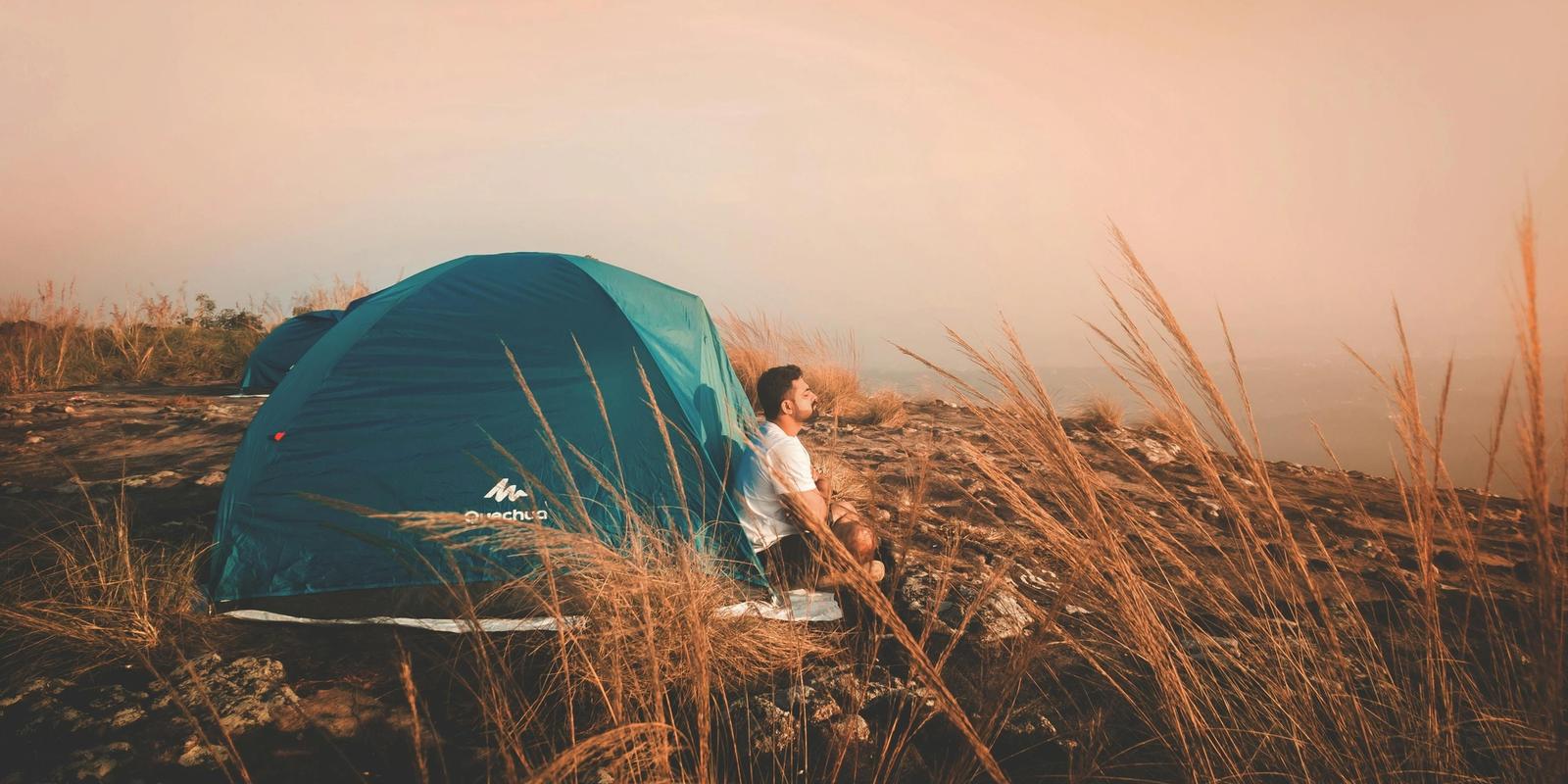 Staying Safe While Traveling Solo