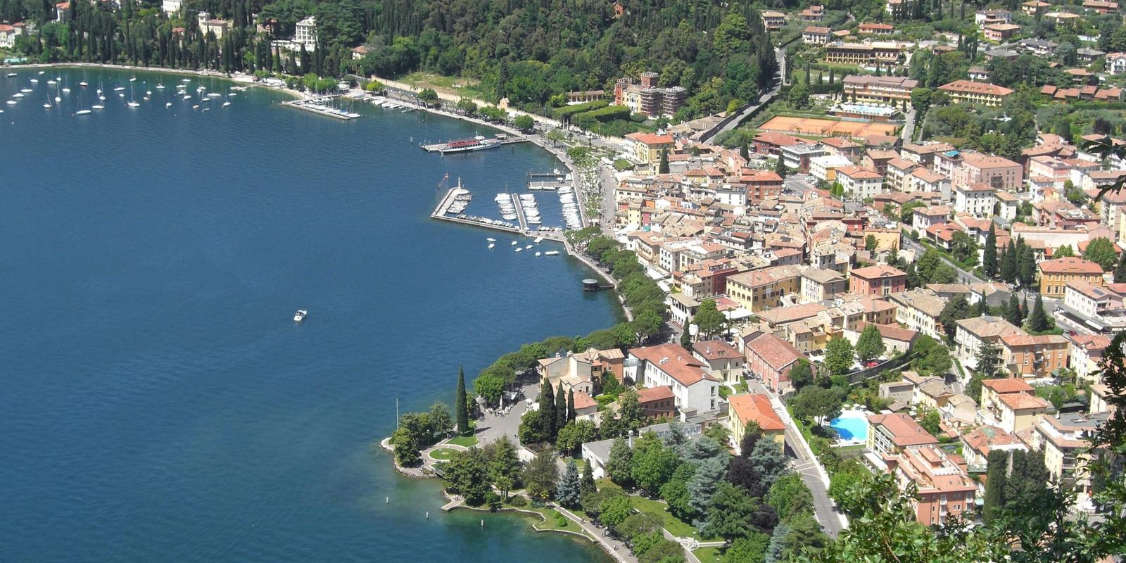 Around Lake Garda – Garda Town (Italy)