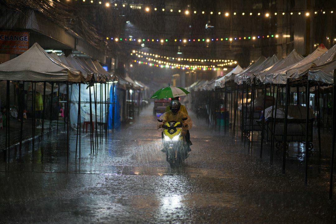 Bangkok Floods Disrupt Airport Transfers