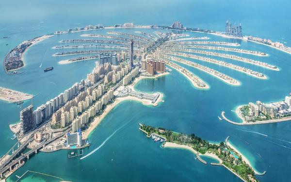 Discovering Glamorous Dubai
