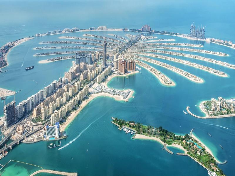 Discovering Glamorous Dubai