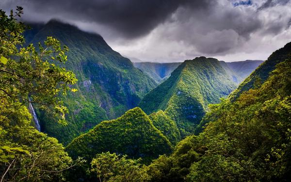 Discover France's Natural Wonders: 10 National Parks to Visit