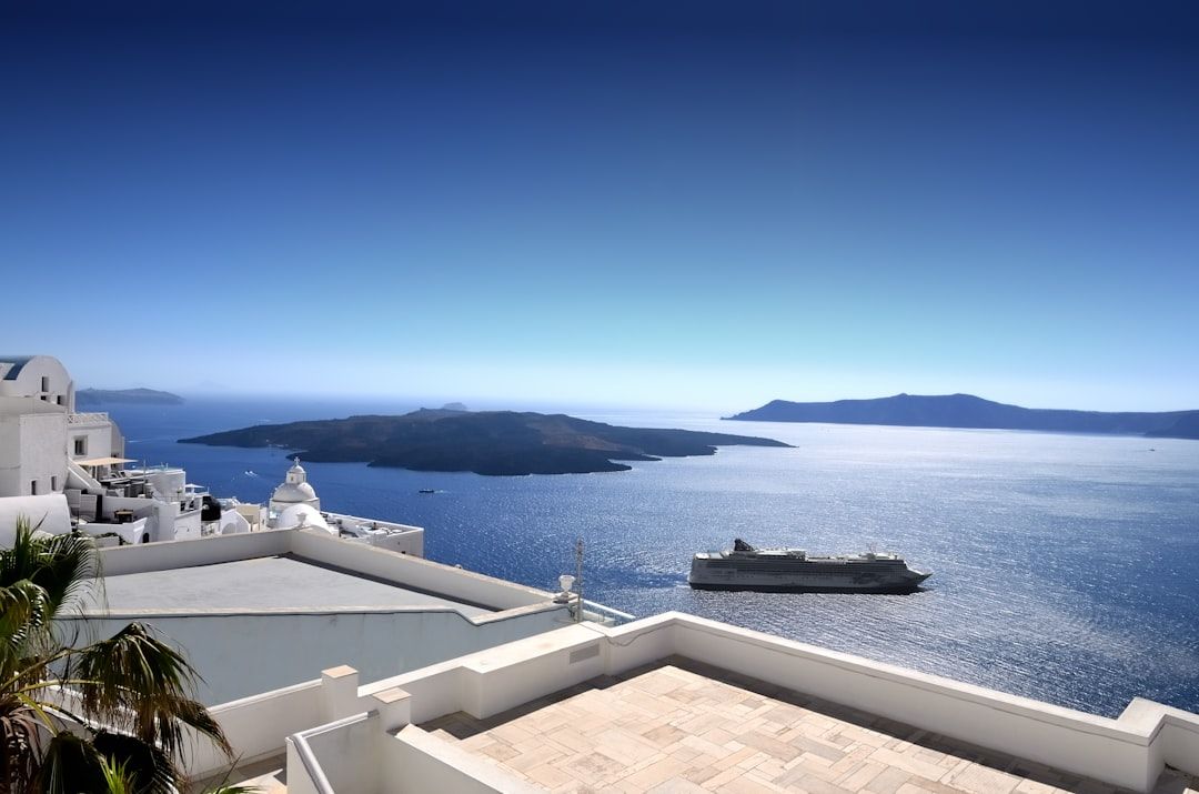 Santorini Caps Cruise Crowds