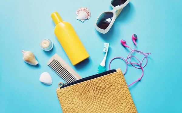 3 Non-Essential Items You Should Have In Your Travel Kit