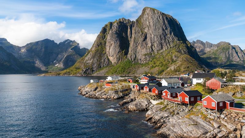 Norwegian Air Acquires Nordic Leisure Travel Group
