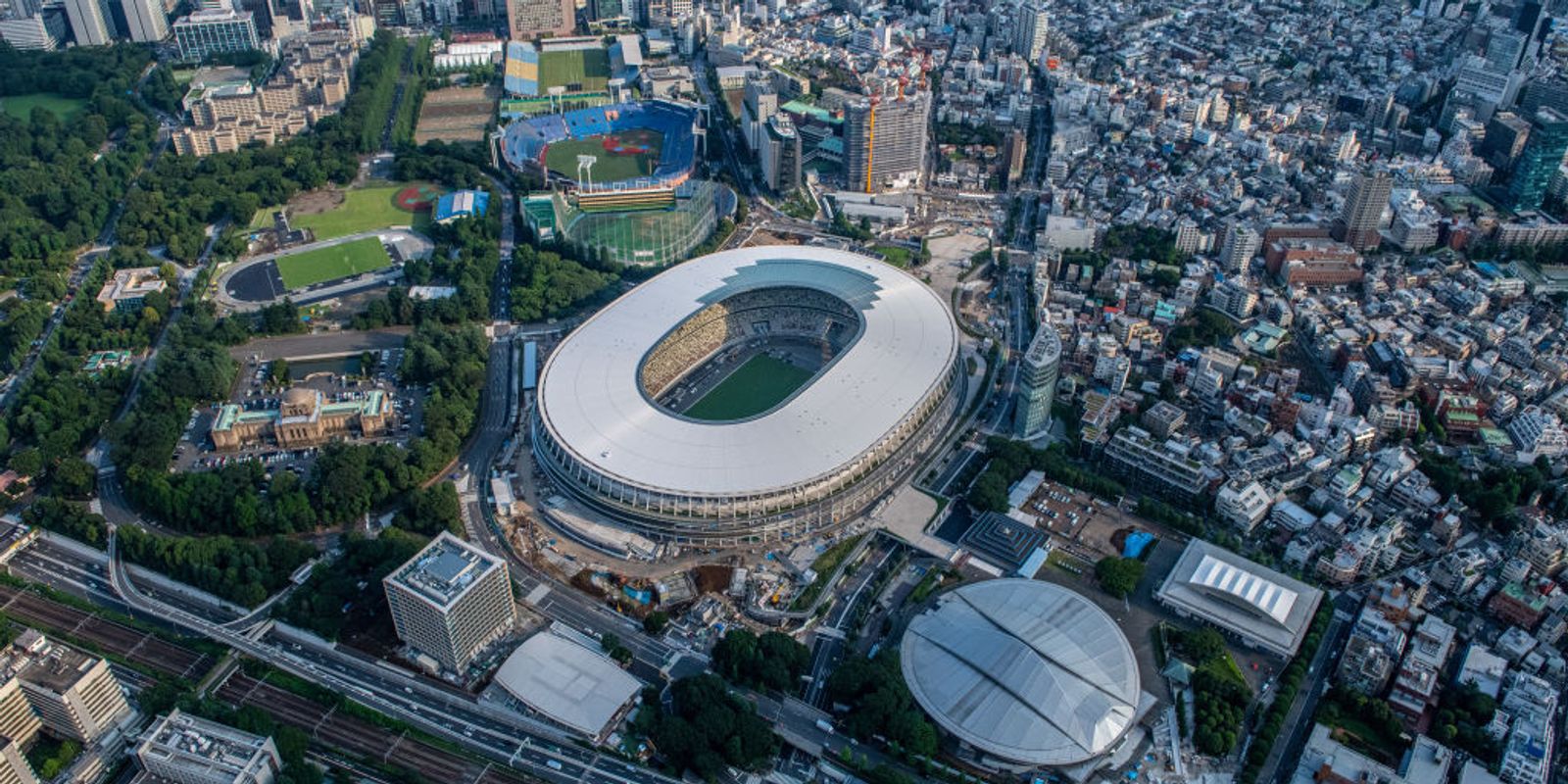 How to Make the Most of a Trip to a Major Sports Event