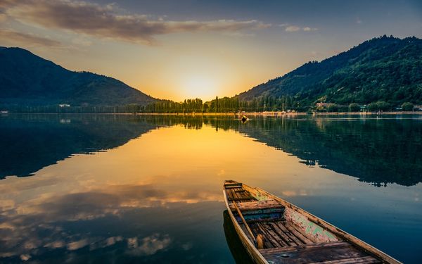 Top 4 Places to Visit in Kashmir for Honeymoon