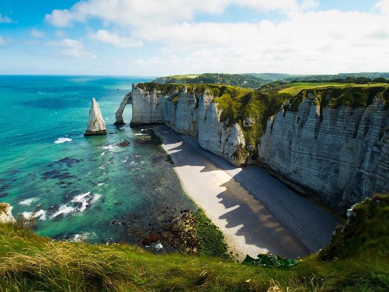 A Guide to France’s Stunning Alabaster Coast
