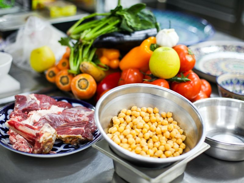 How to Handle Dietary Restrictions While Traveling