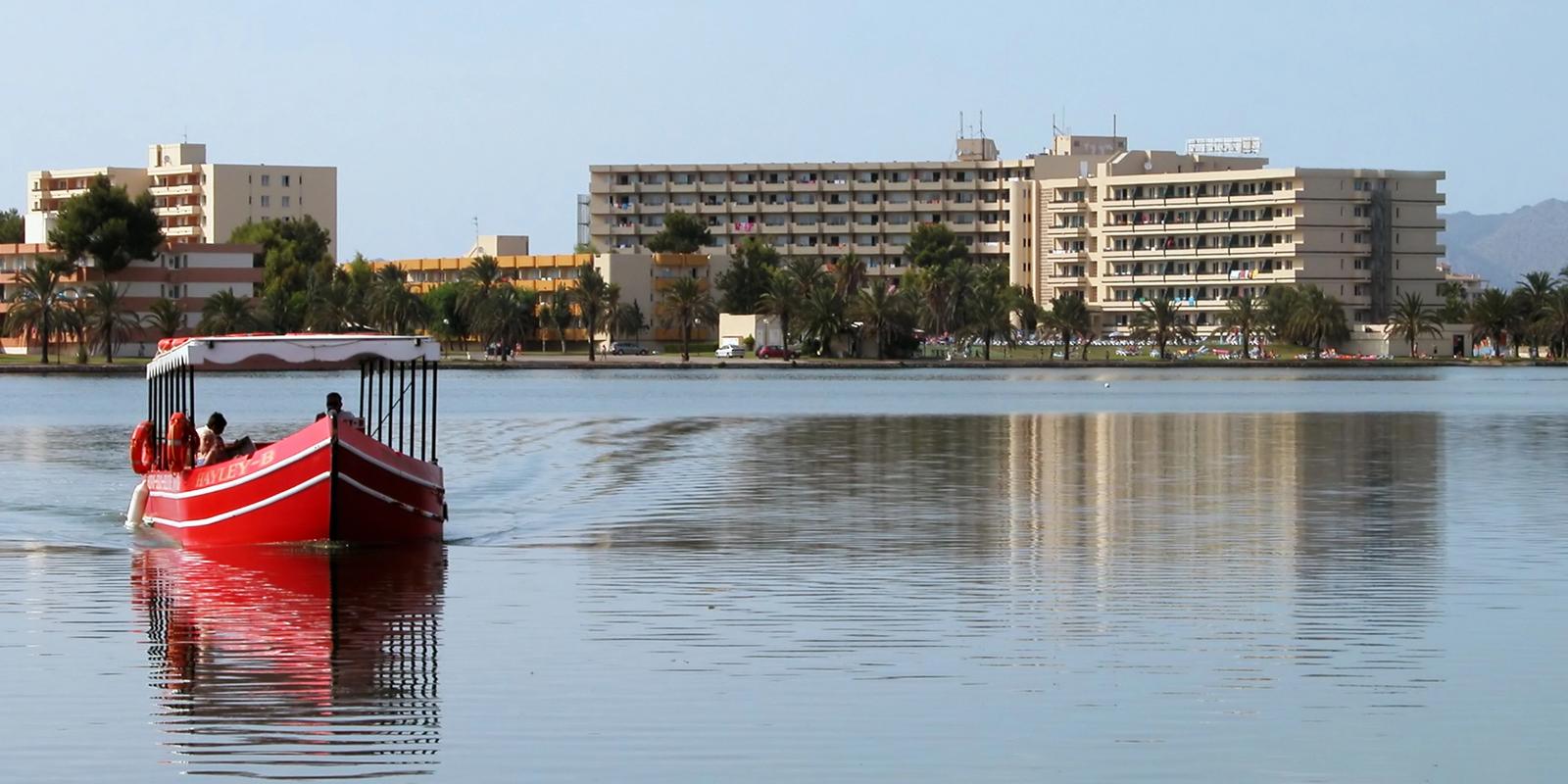 The Secrets to Finding Cheap Holiday Deals