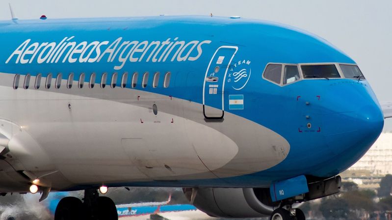 Aerolíneas Adds Six Boeing Jets