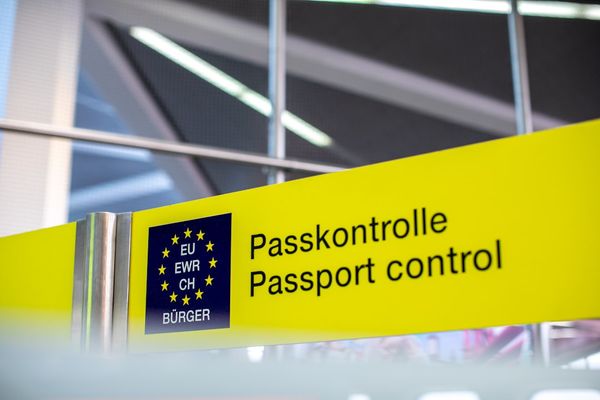 EU Border Checks Face Delay