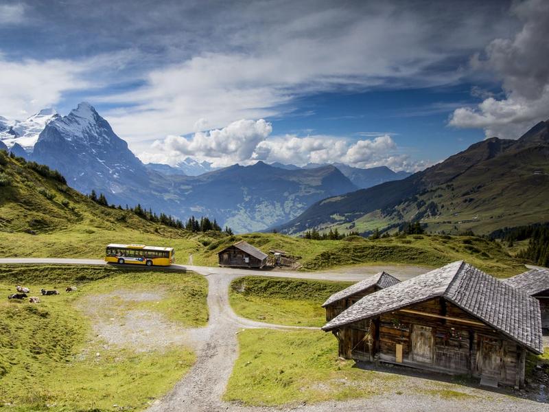 Easy walks near Interlaken: Grosse Scheidegg to Rosenlaui and beyond