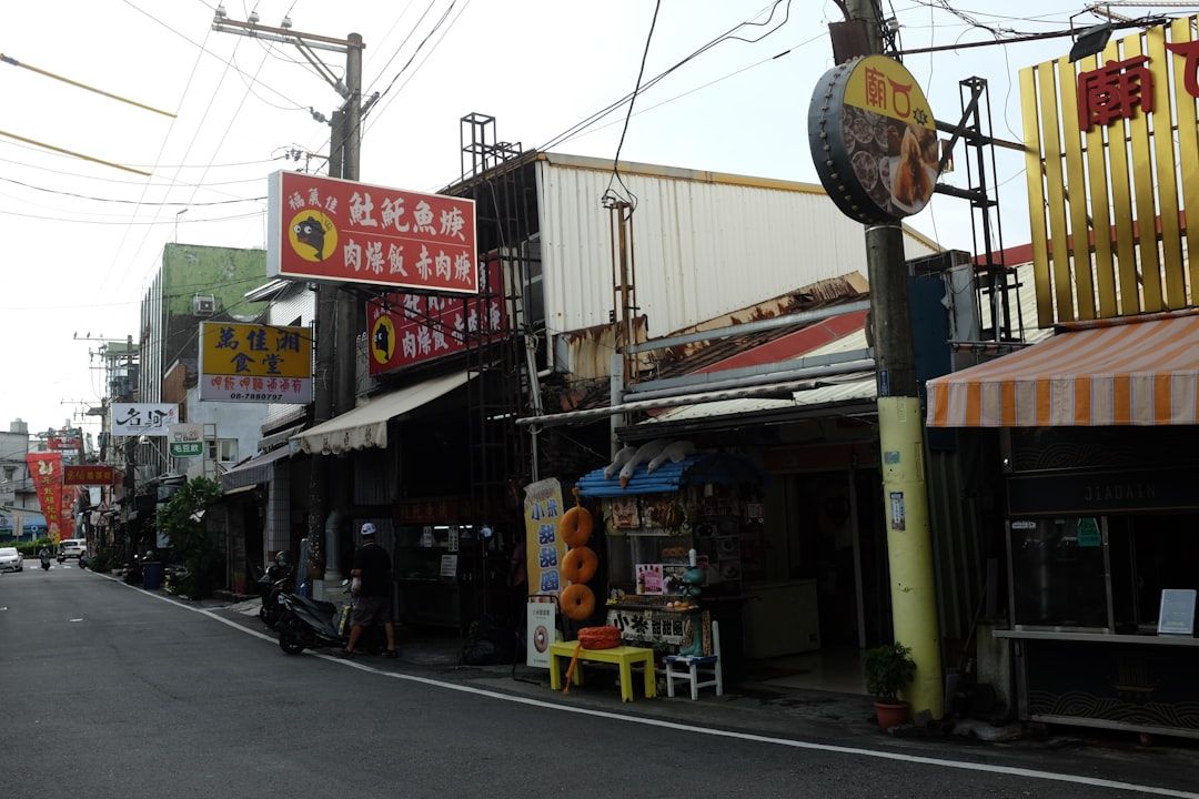 Eating Like a Local: Finding Authentic Cuisine