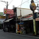 Eating Like a Local: Finding Authentic Cuisine