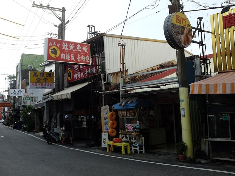 Eating Like a Local: Finding Authentic Cuisine