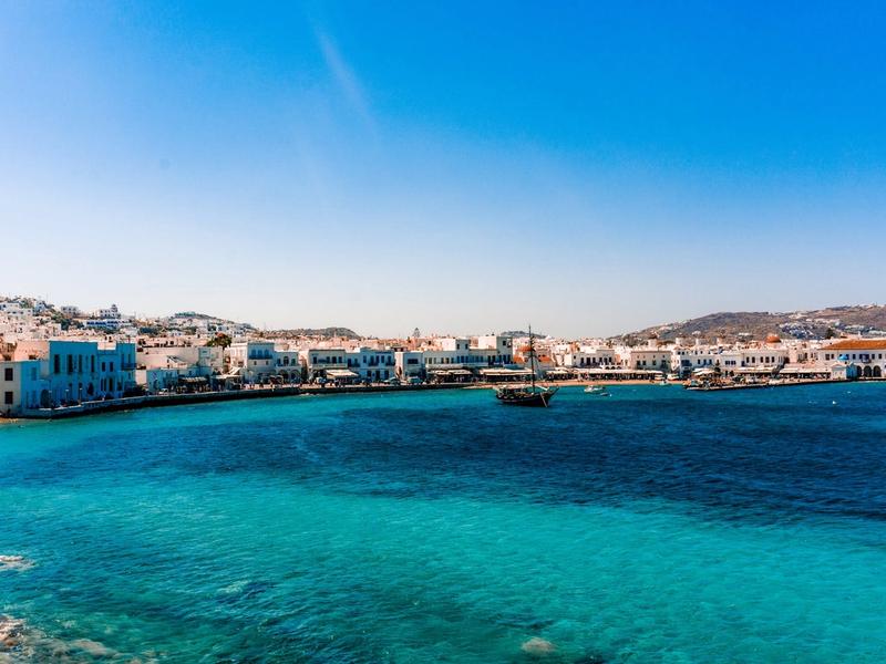 The Best Ways to Enjoy a Greek Beach Vacation