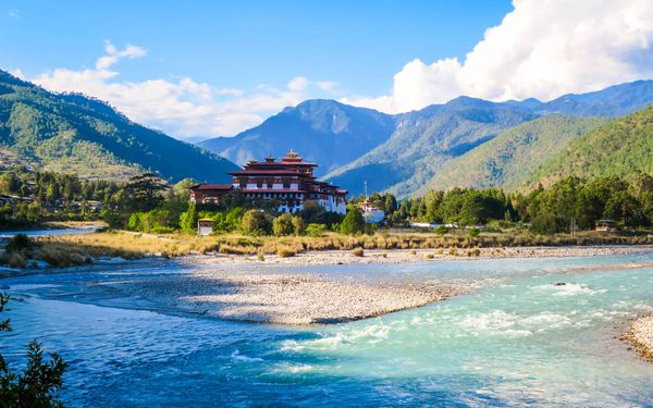 Bhutan Travel Guide & Tips – Should You Visit?