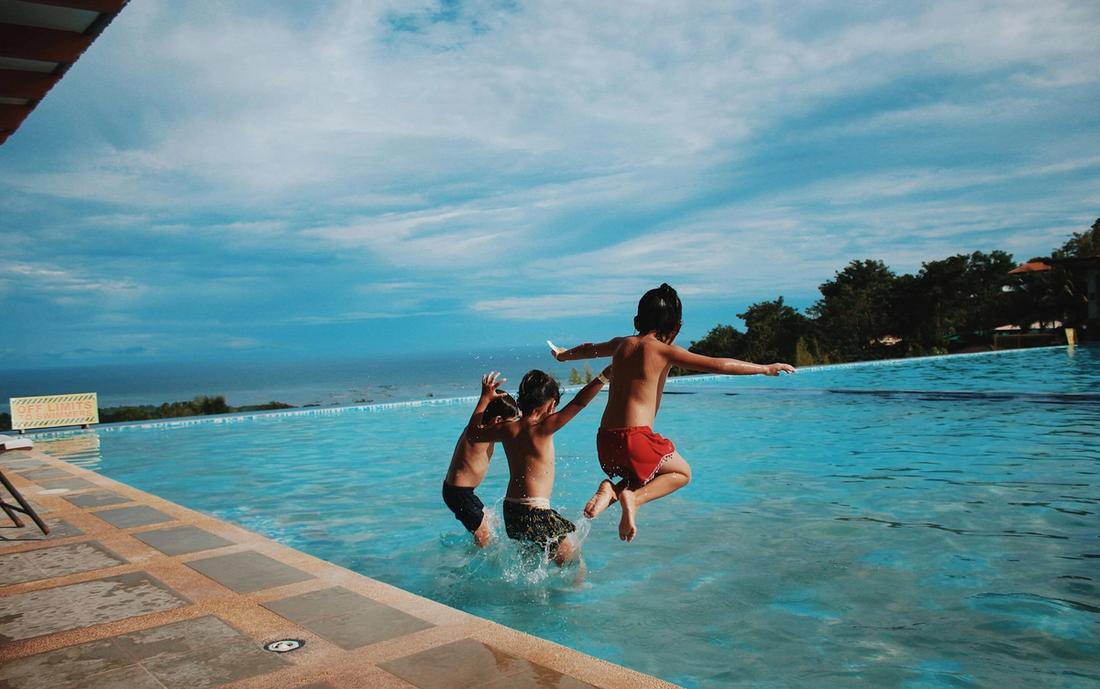 How Family Resorts Can Inspire Learning Through Playful Experiences