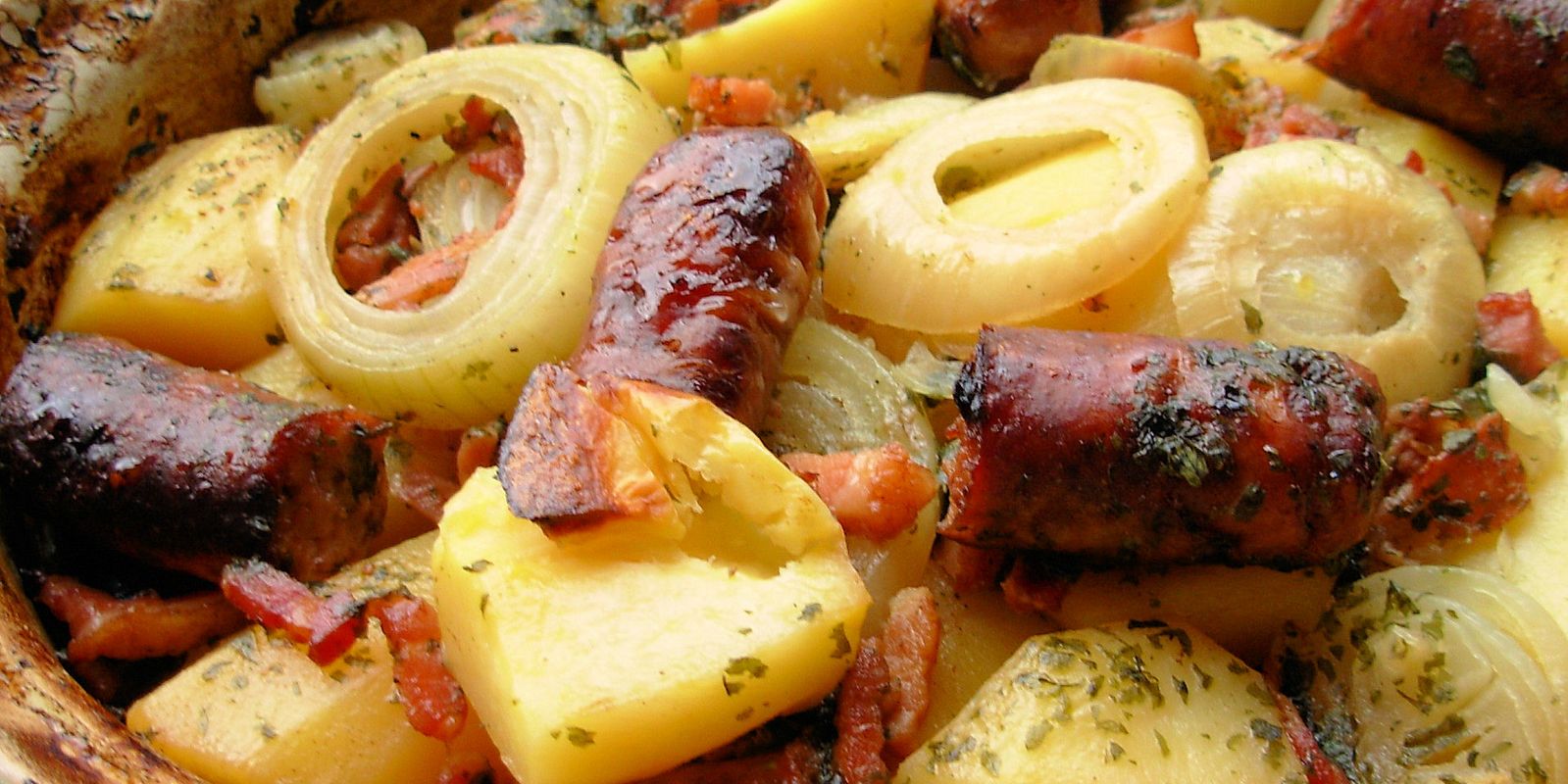 Typical Foods (and a Drink) You'll Come Across When Visiting Ireland