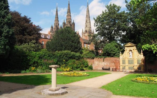 LICHFIELD:  Things to See and Do