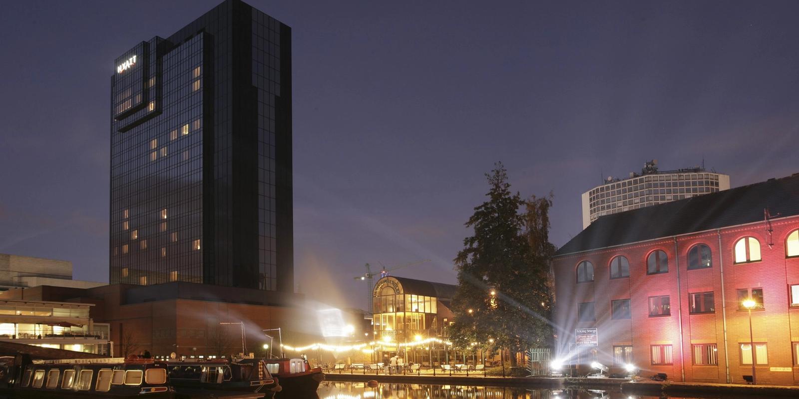 The Top 4 Luxury Hotels To Stay At When Visiting Birmingham