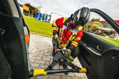 MECHANICAL RESCUE CYLINDER RZM