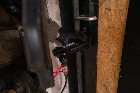DOOR OPENING set DO 105