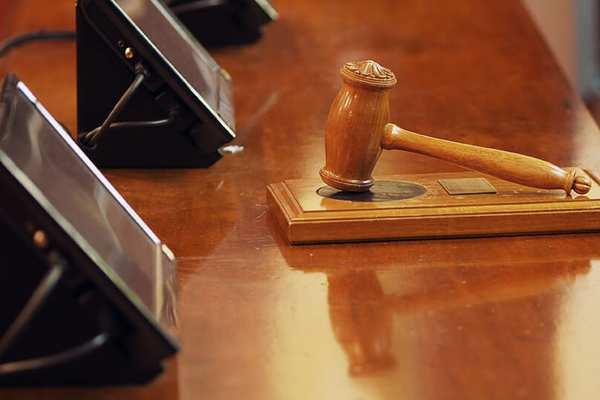 Jones Speaks at South African Auctioneers Convention