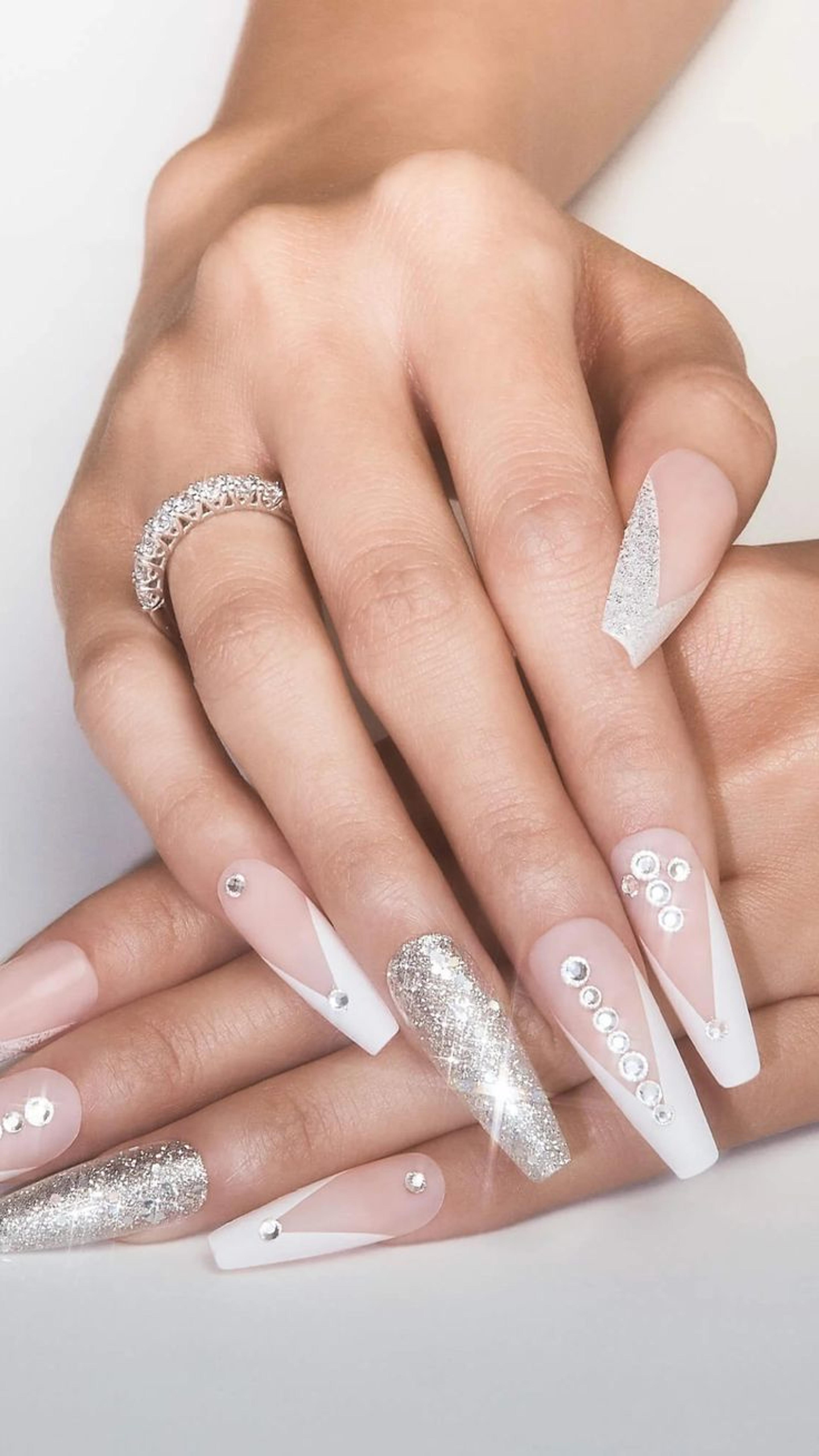 Jewel nails
