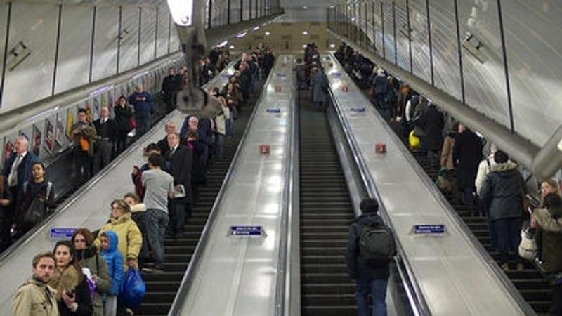 london_escalator_2
