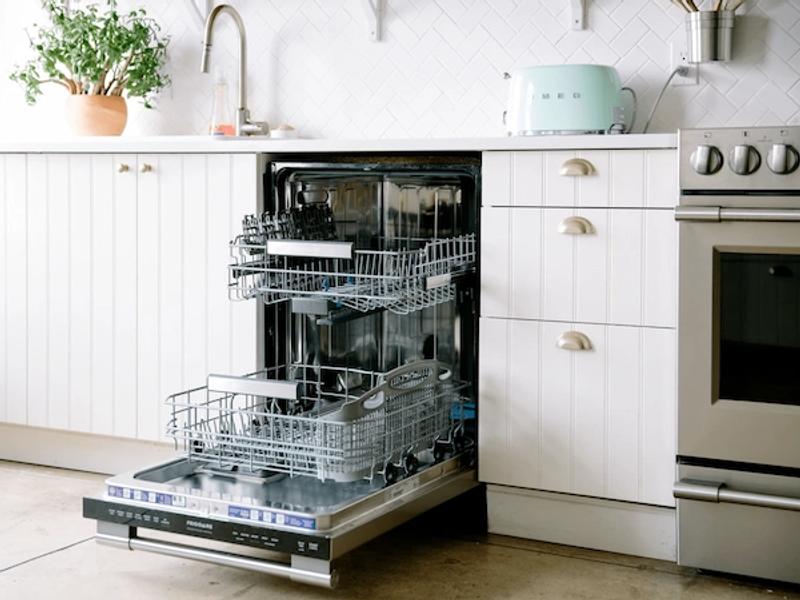 built_in_dish_washer