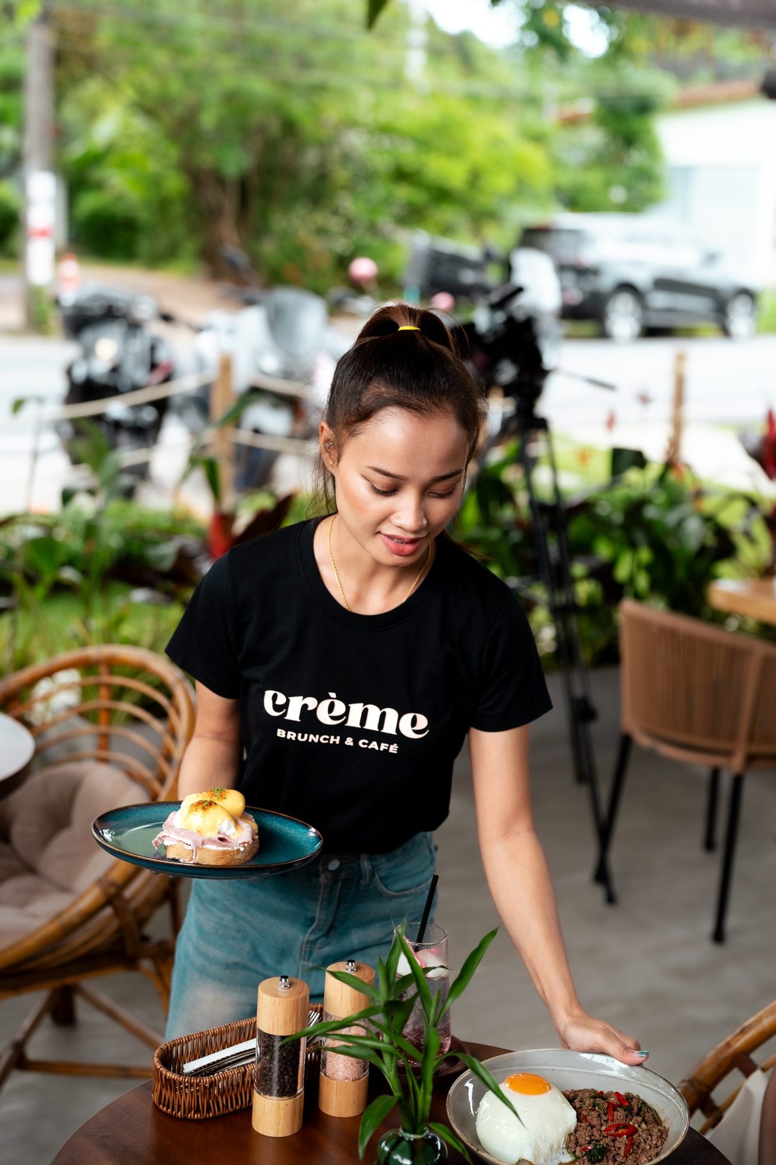 Creme Cafe — work by Crispy Studio