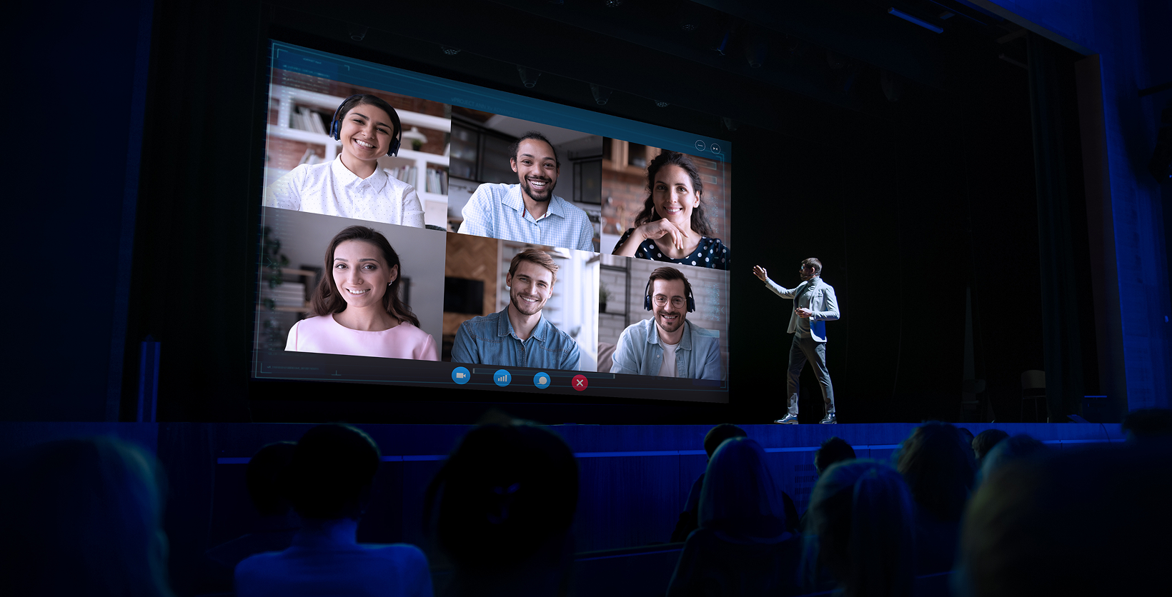 presenting hybrid event to audience