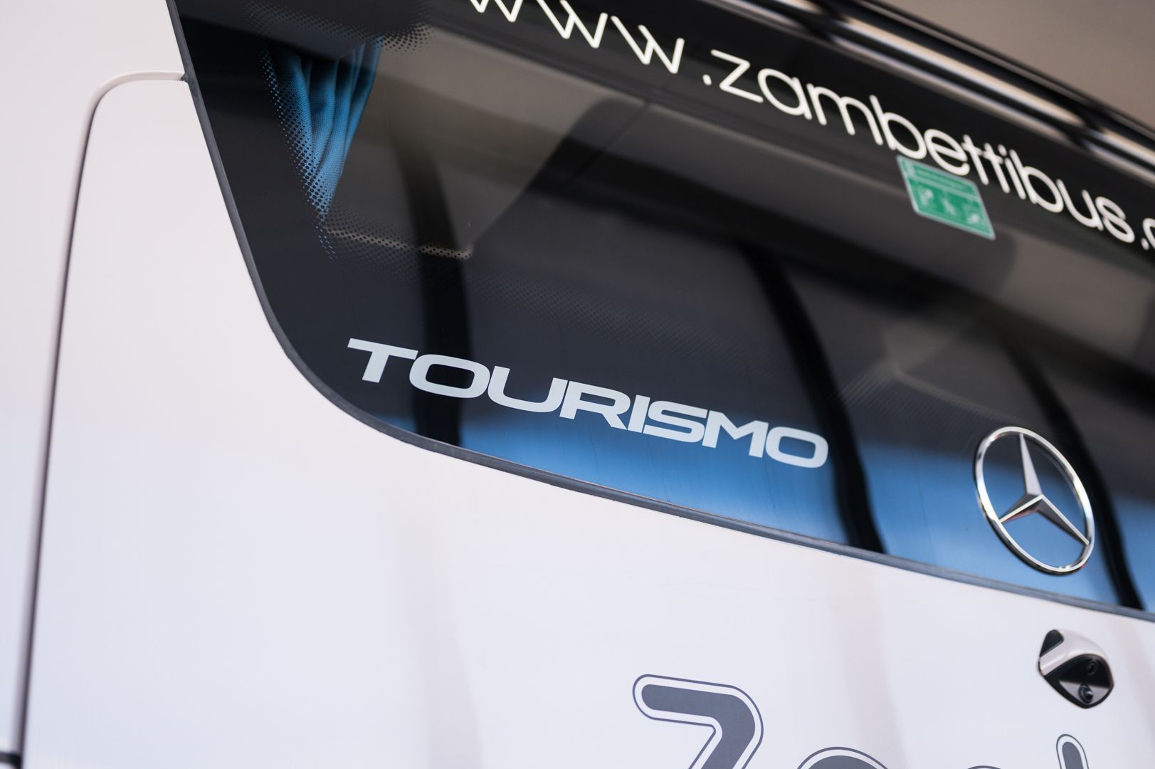 MERCEDES TOURISMO 15 RHD 2023 Zambetti bus