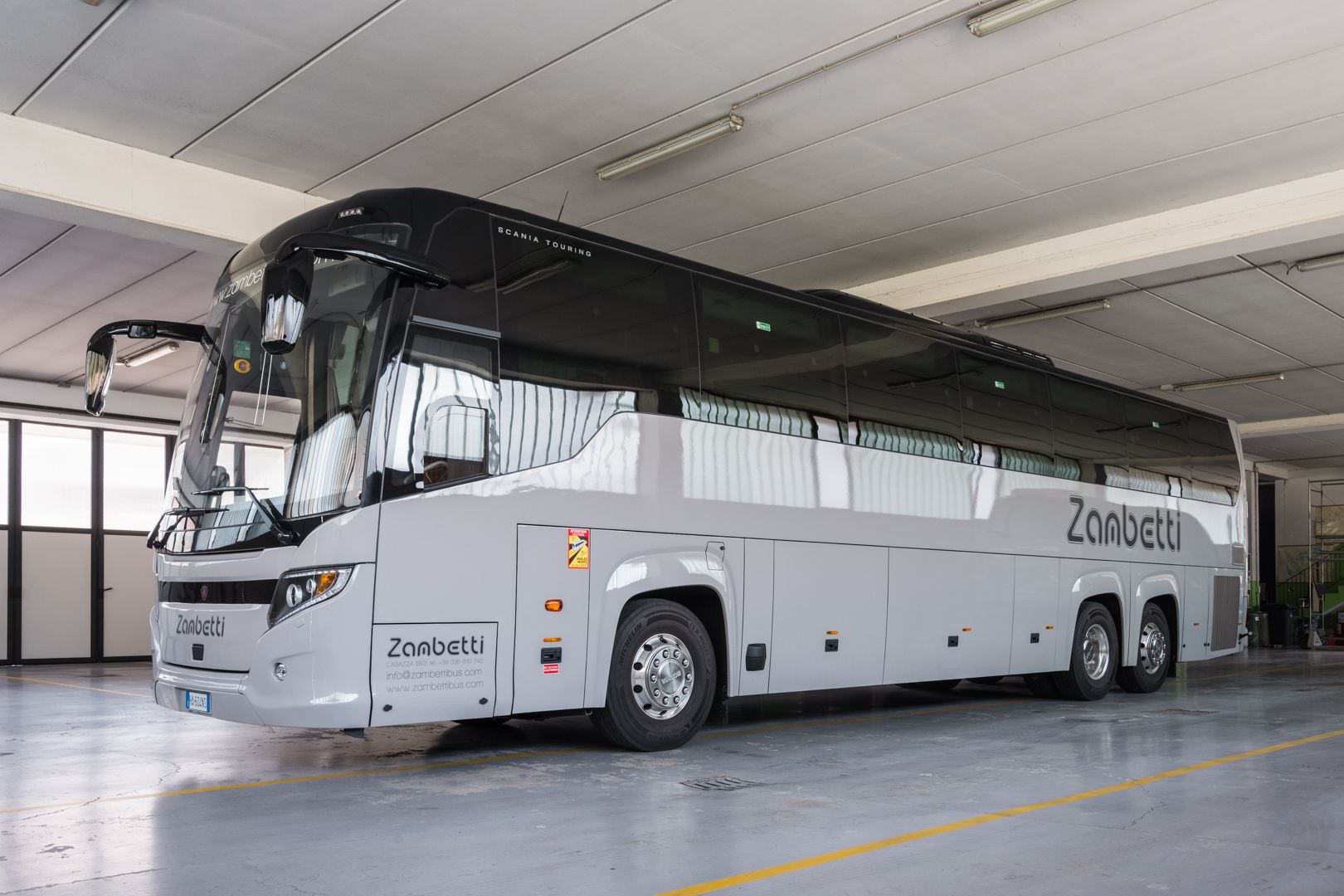 Scania Touring - Zambetti Bus 